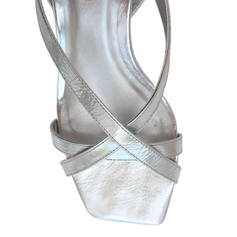 NEW CARRANO women's heeled strappy sandal in metallic silver - Picture 4 of 4